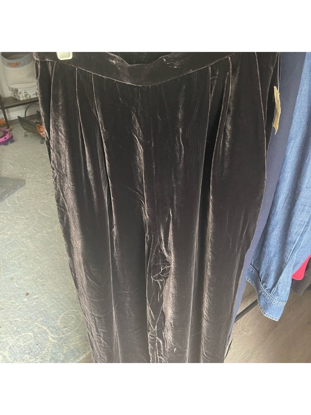 Elegant Black Velvet pants with elastic and zipper in back